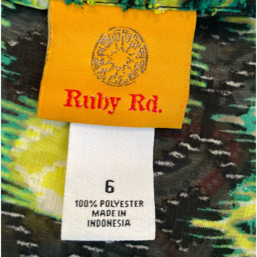 Ruby Rd.Fun Print Blouse - Picture 5 of 5
